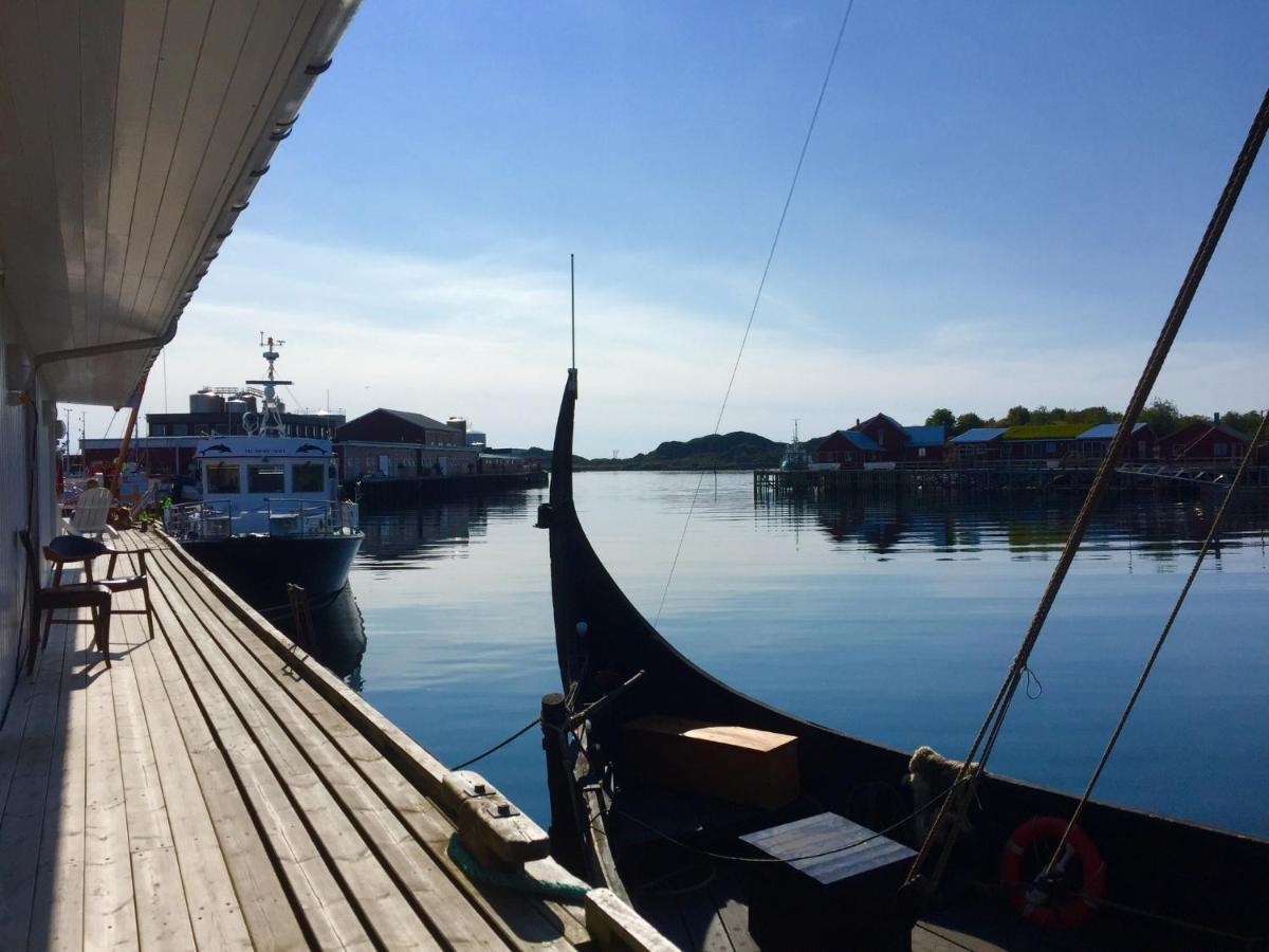 Rorbu 1 Ureberget - Ure Lofoten Sennesvik Exterior foto