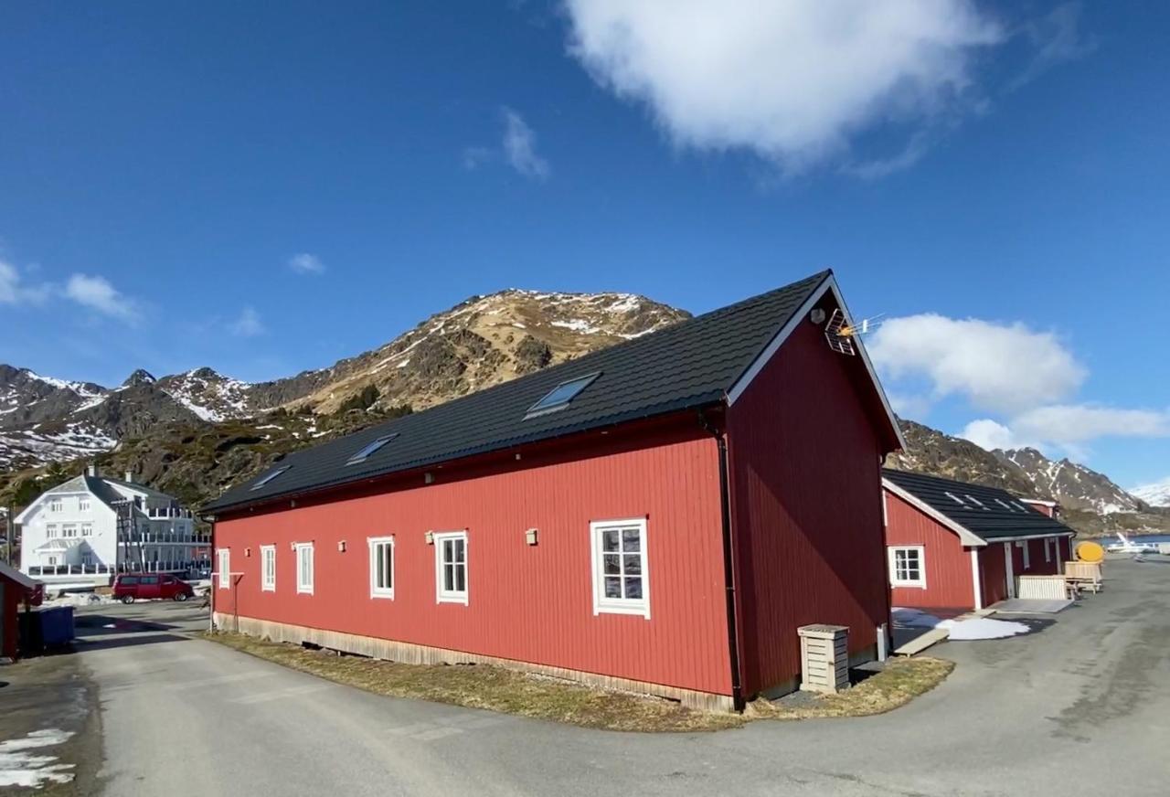 Rorbu 1 Ureberget - Ure Lofoten Sennesvik Exterior foto