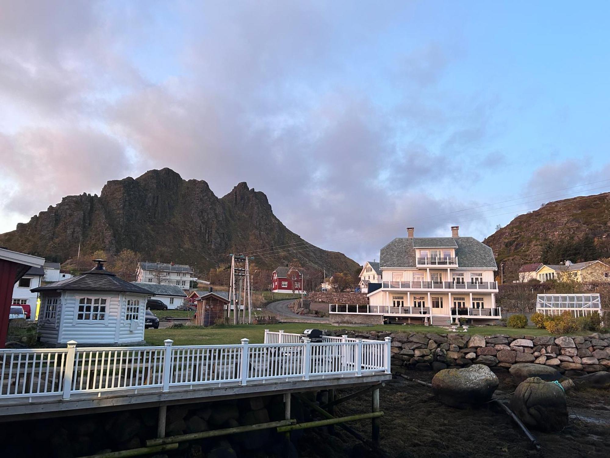 Rorbu 1 Ureberget - Ure Lofoten Sennesvik Exterior foto